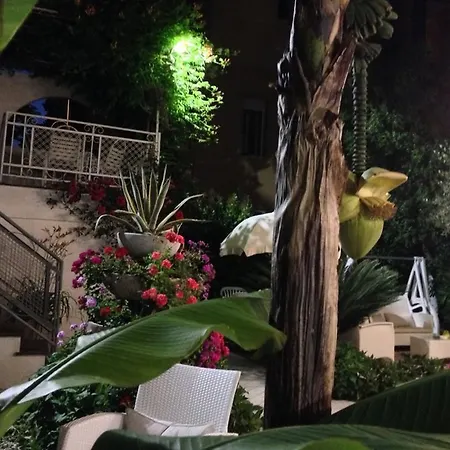 Noidue Ξενοδοχείο 2*